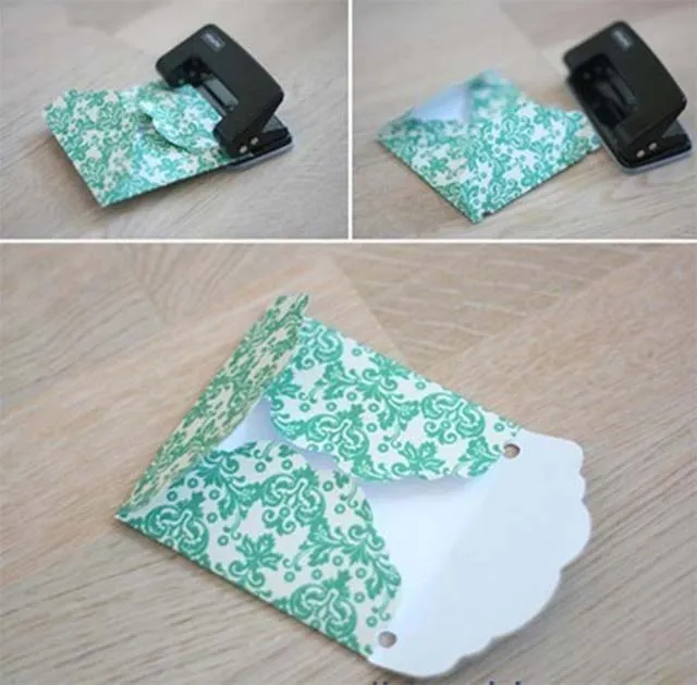 Bấm lỗ cho bao lì xì Bấm lỗ cho bao lì xì