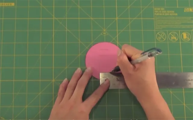 Cắt khe hở rộng của hình tròn Cắt khe hở rộng của hình tròn