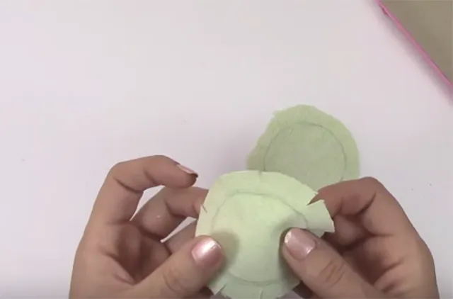 Cắt xung quanh hình tròn Cắt xung quanh hình tròn