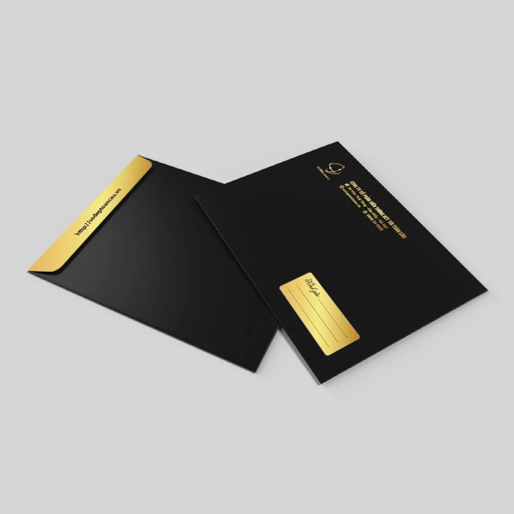 Mẫu phong bì màu đen, ép kim chữ màu vàng