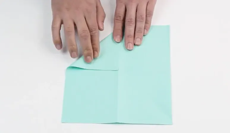 Gấp thành 4 hình tam giác Gấp thành 4 hình tam giác