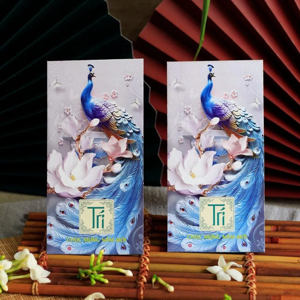 Mẫu lì xì in hình con công cực đẹp Mẫu lì xì in hình con công cực đẹp