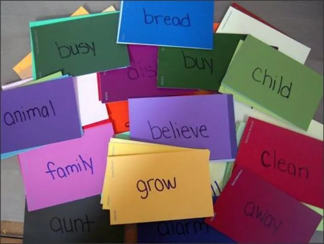 Sử dụng giấy stiker màu Sử dụng giấy stiker màu