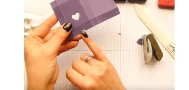 Bước 3: Tạo hình trái tim Bước 3: Tạo hình trái tim