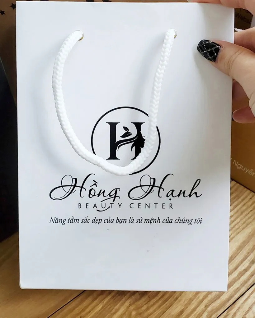 Túi giấy cho thương hiệu làm đẹp Hồng Hạnh