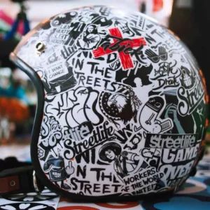 in decal dán mũ bảo hiểm