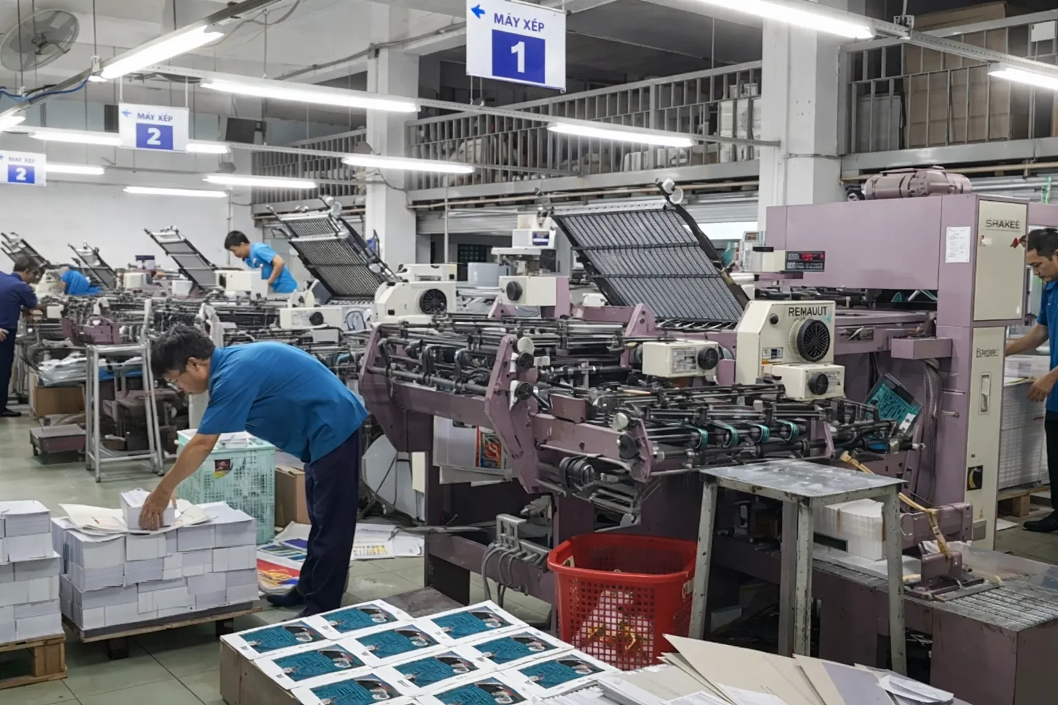 Xuong in va gia cong san pham tai In Hoang Minh